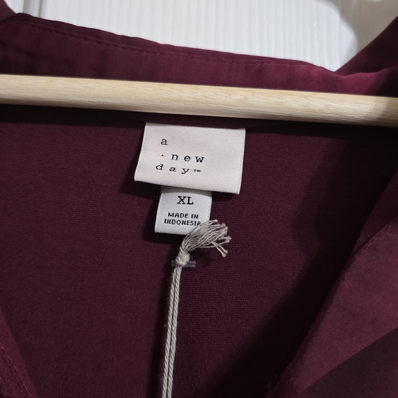 A New Day NWT Button Down Shirt Womens XL - Picture 4 of 8